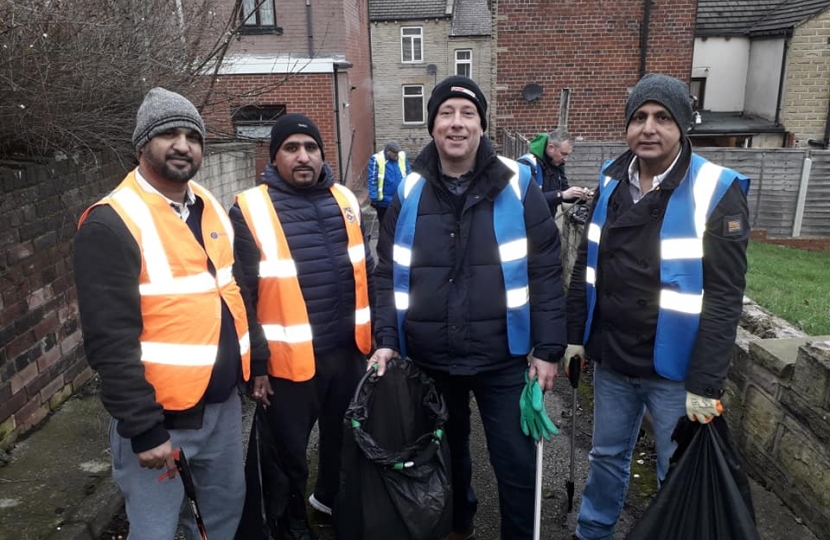 Mark Eastwood Litter Pick in Eastborough