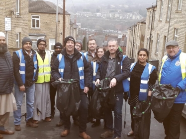 Dewsbury Conservatives Litter Pick